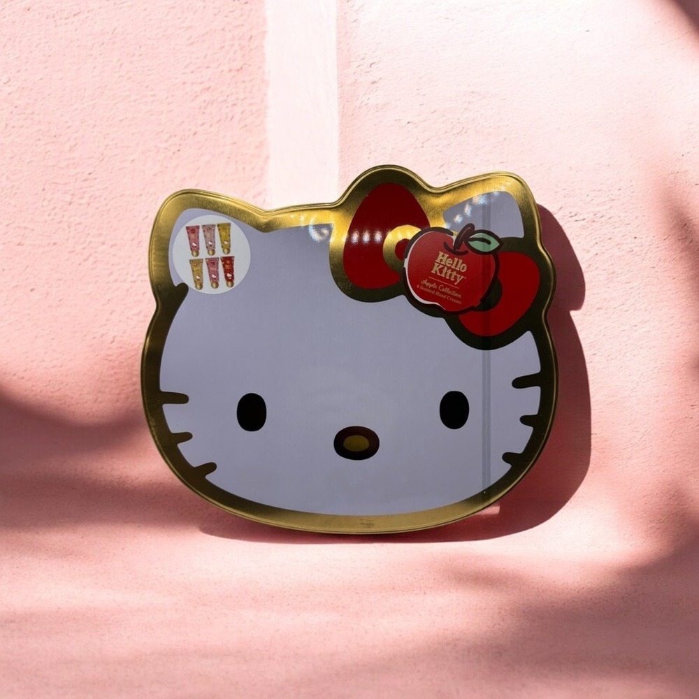 Hello Kitty Apple Collection Tin With 6 Scented Hand Creams NEW‎